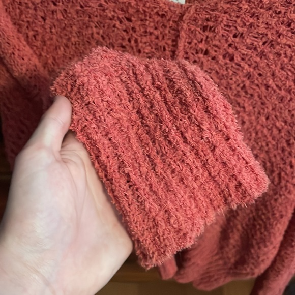 Time and Tru off the shoulder sweater - Picture 3 of 3